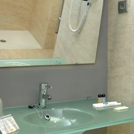 As Porta De Barcelona Hotel 2*